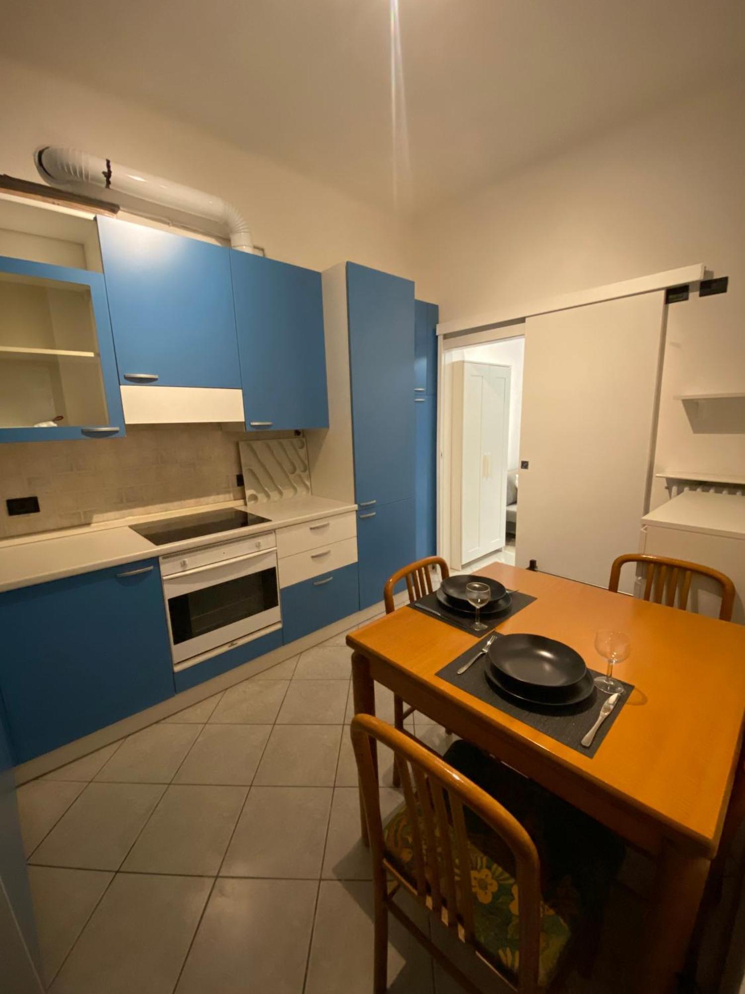 Lake Front Apartments, Lecco Exterior photo
